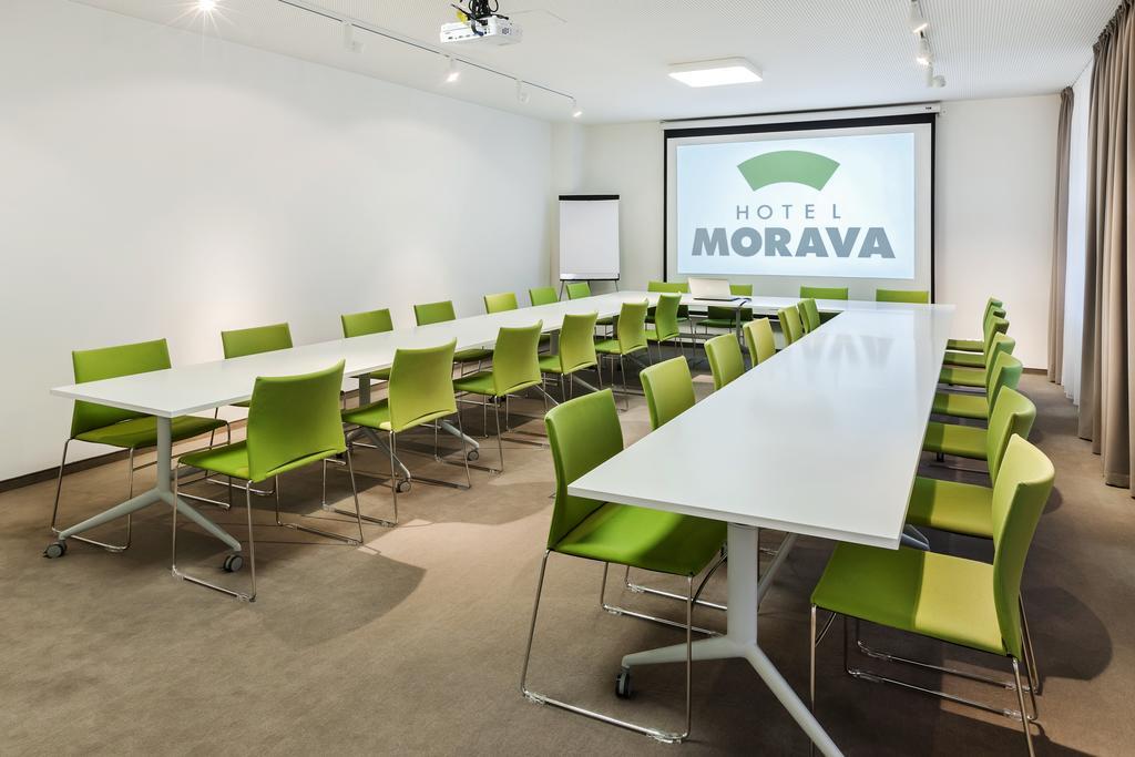 Hotel Morava Otrokovice Kültér fotó